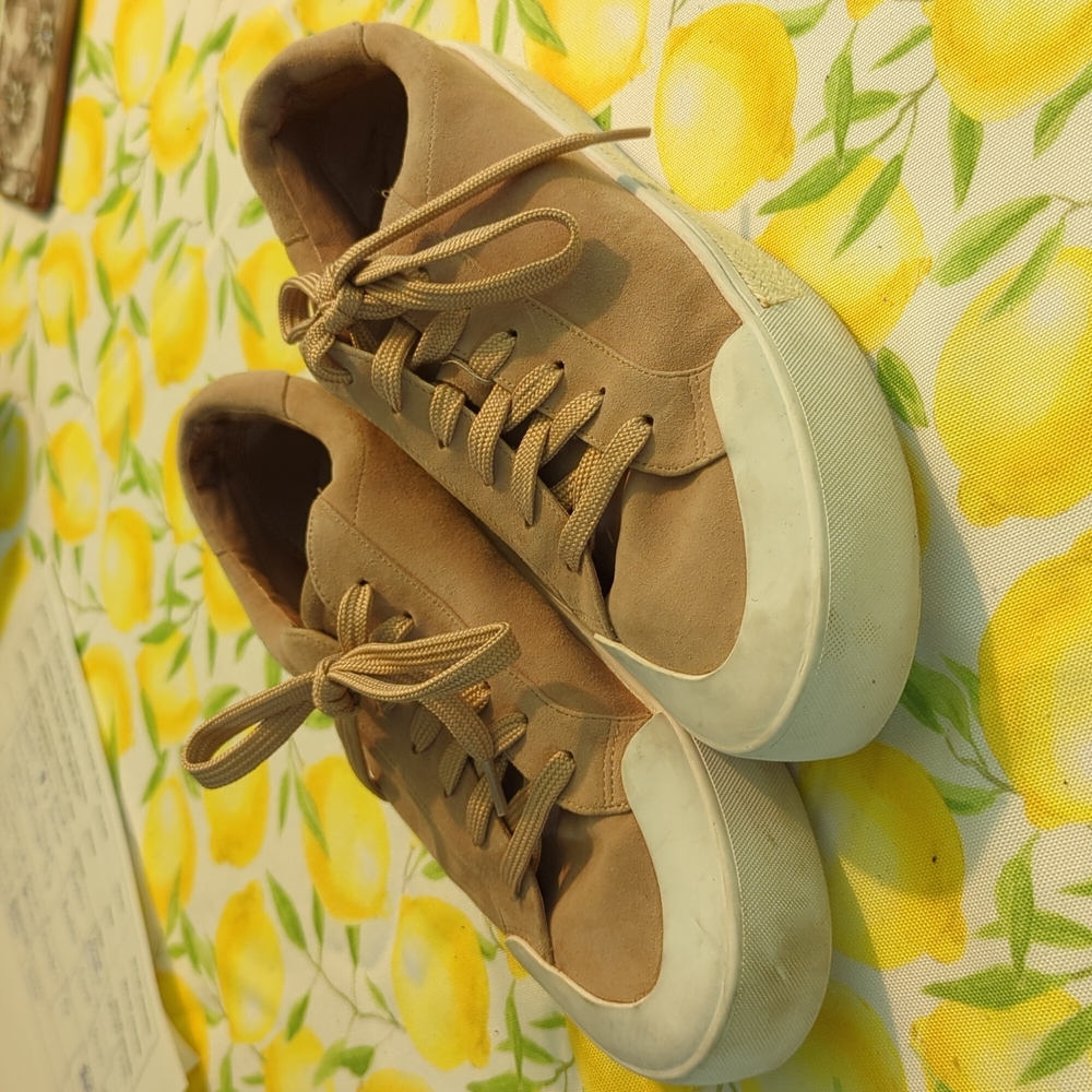 Caslon blush tennis shoes size 9
